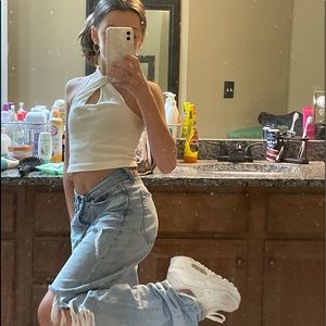 Meet your Posher, Mia